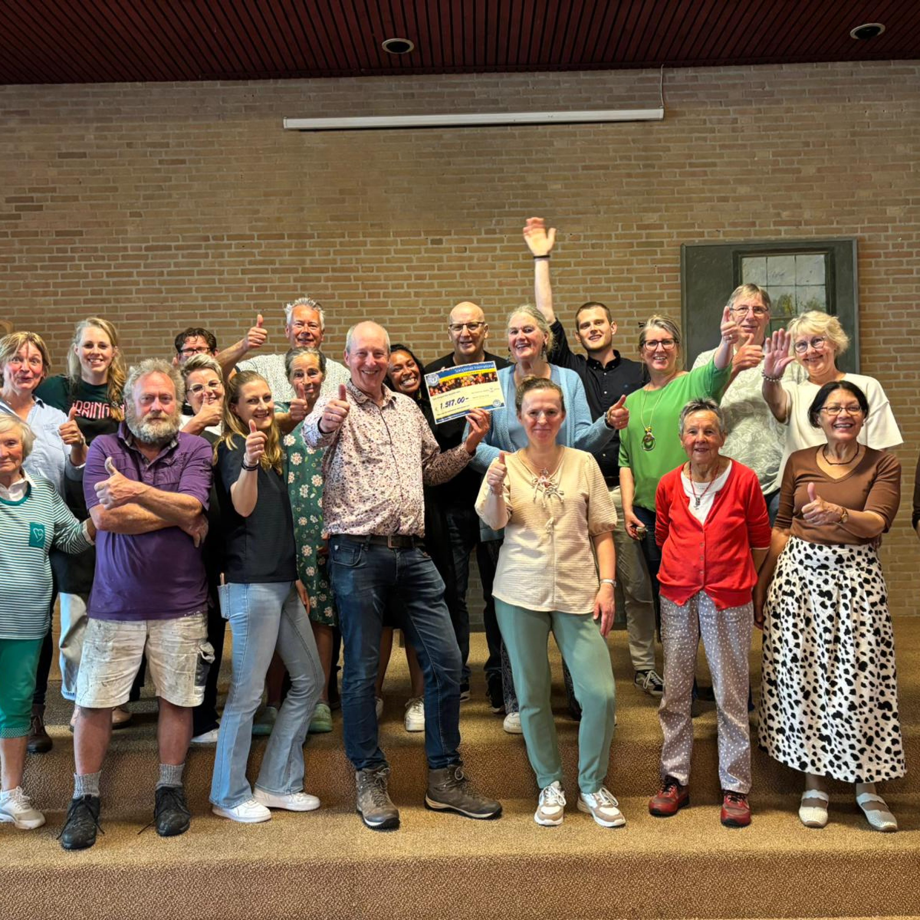 Soroptimisten overhandiging 3